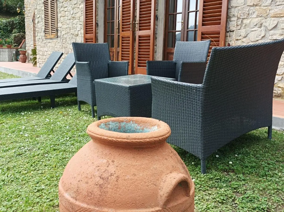 Villa Camelia Tuscany Pescia Włochy