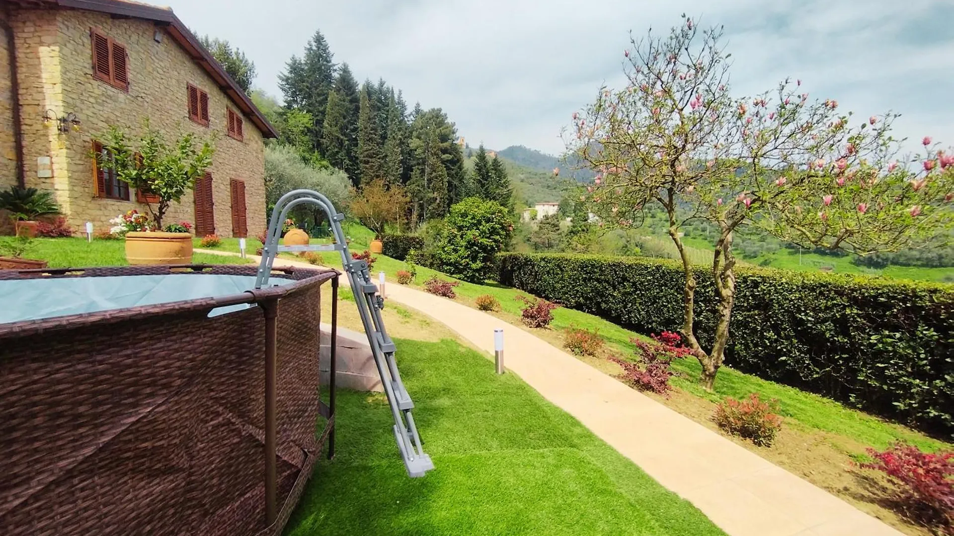 Villa Camelia Tuscany Pescia