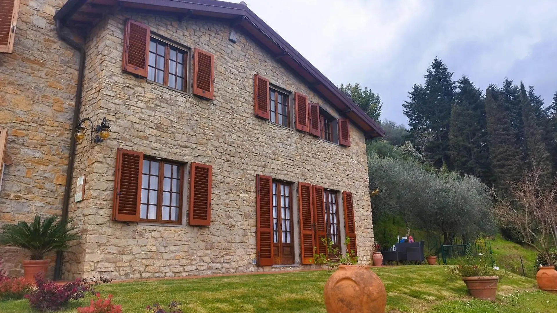 Villa Camelia Tuscany Pescia